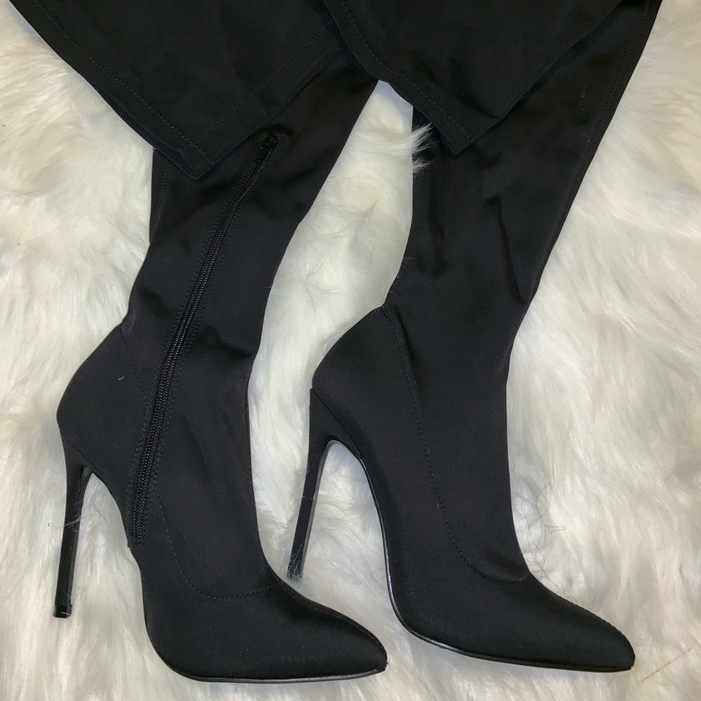 Never worn pretty little thing over the knee Boot